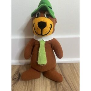 Vtg 1980 Mighty Star Hanna Barbera Yogi Bear Plush Green Tie Fuzzy Collectible